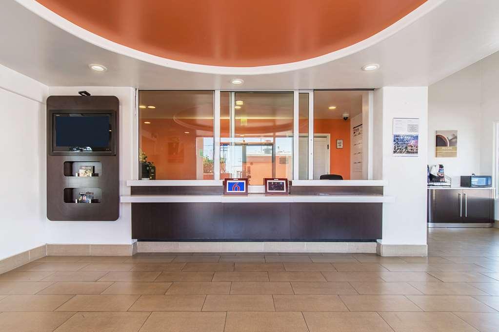 Studio 6 Victorville - Apple Valley Interior photo