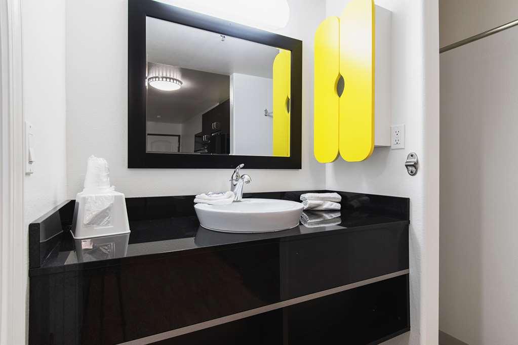 Studio 6 Victorville - Apple Valley Room photo