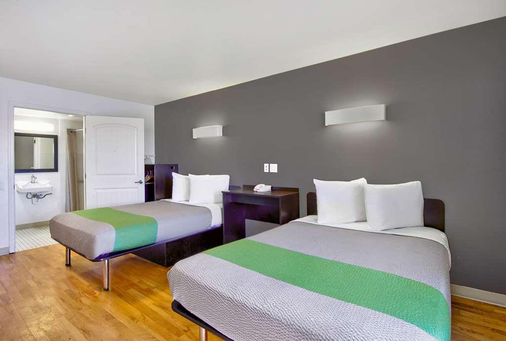 Studio 6 Victorville - Apple Valley Room photo