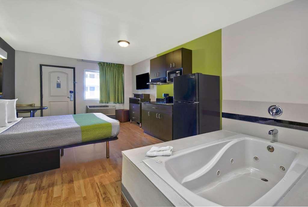 Studio 6 Victorville - Apple Valley Room photo