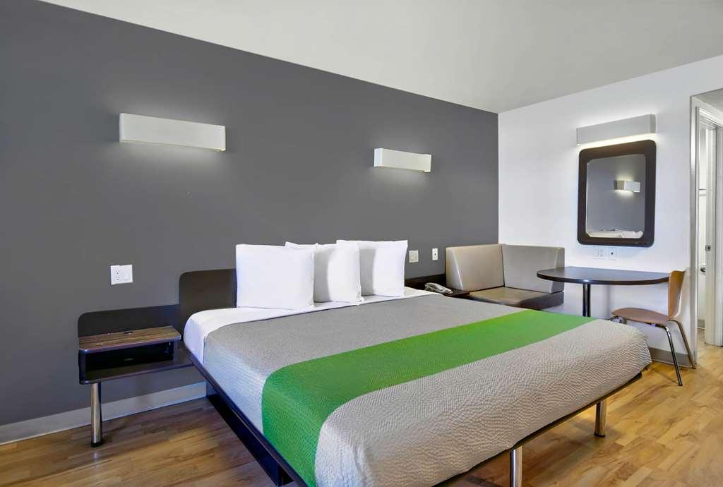 Studio 6 Victorville - Apple Valley Room photo