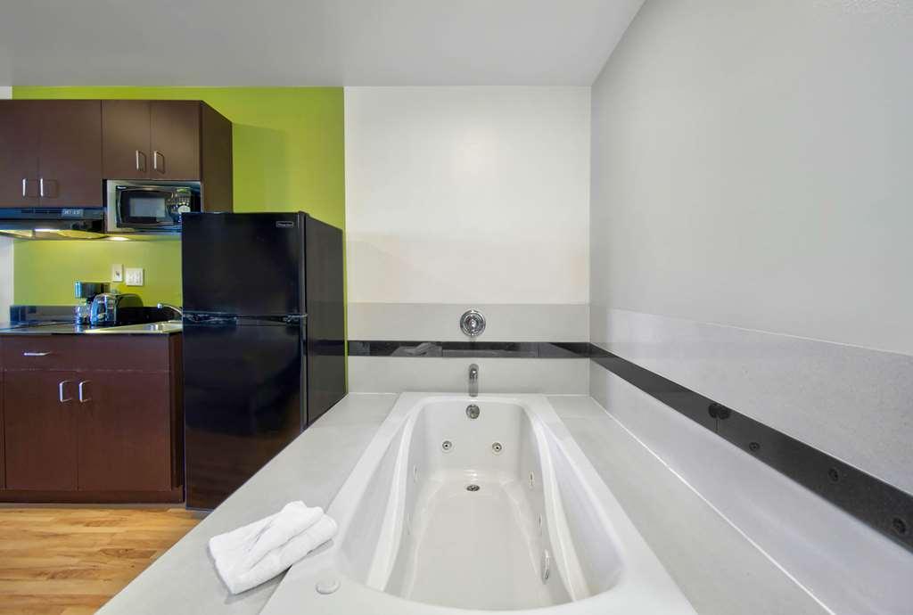 Studio 6 Victorville - Apple Valley Room photo
